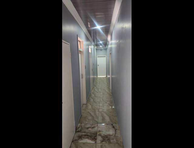 6 BEDROOM HOUSE FOR SALE IN LINMEYER